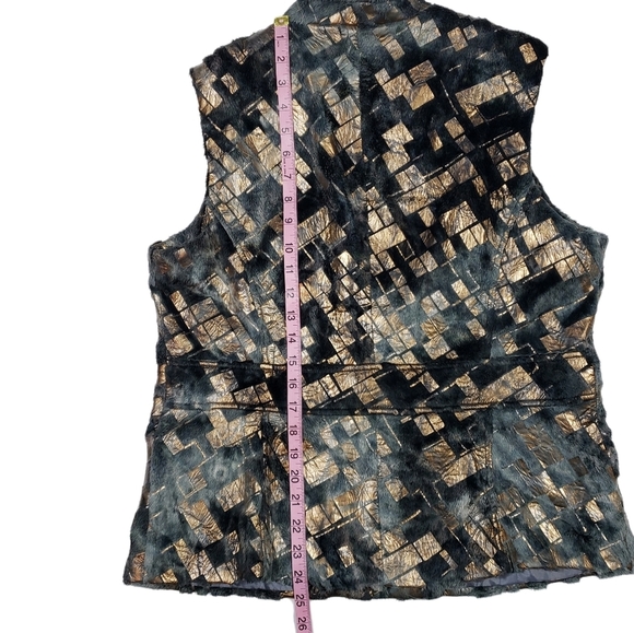 Erin London Faux Fur Vest Size Medium Gray Gold Metallic Abstract Print Full Zip - Picture 13 of 14